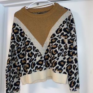 Vera Moda Cheetah Sweater Size M